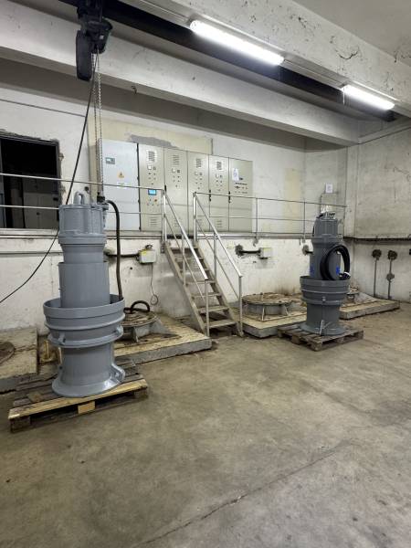 Installation de deux pompes à hélice FLYGT PL 7061 – 75 kW pour eaux pluviales