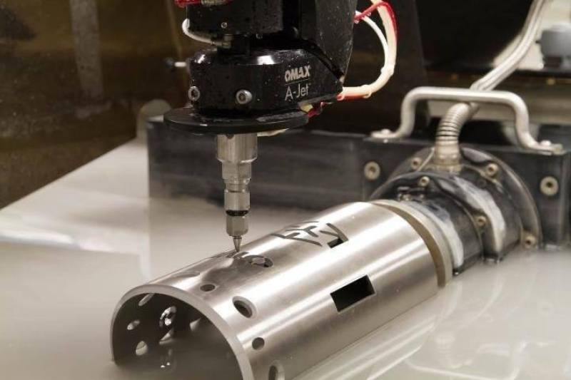 Découpe par jet d’eau : une technologie de précision sans chaleur pour tous les matériaux